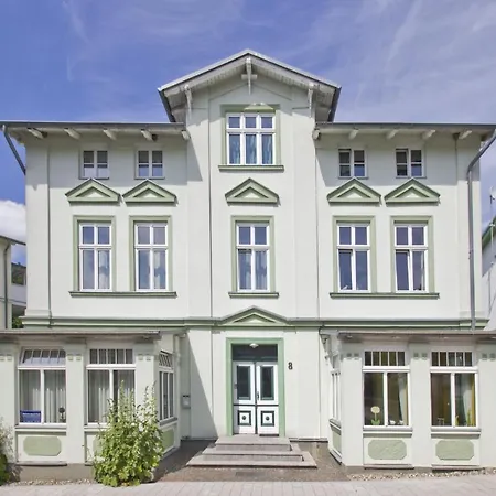 Haus Borgwardt Nr 04 Goehren (Ruegen)